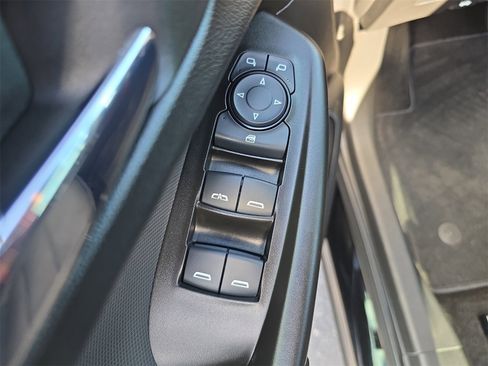 Used 2023 Chevrolet TrailBlazer RS w/ Convenience Package image 13