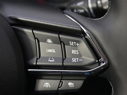 New 2025 MAZDA CX-5 Signature image 34