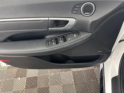 Used 2022 Hyundai Sonata Limited FWD image 18