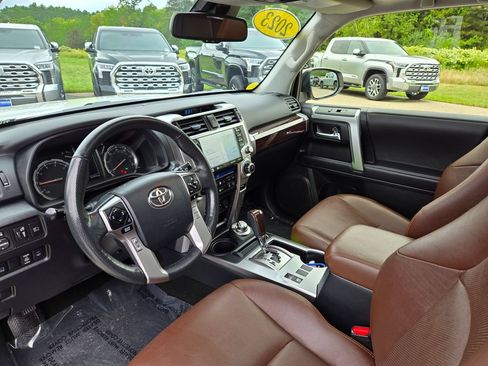 Used 2023 Toyota 4Runner Limited AWD/4WD image 14