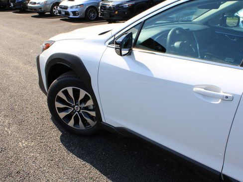 New 2025 Subaru Outback Limited image 6