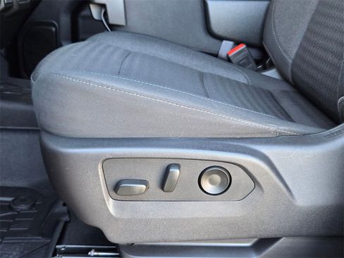 Used 2025 Chevrolet Silverado 2500 Custom w/ Custom Value Package image 13