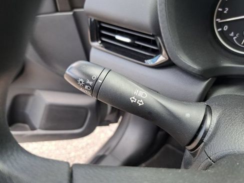Used 2025 Nissan Sentra SV FWD image 22