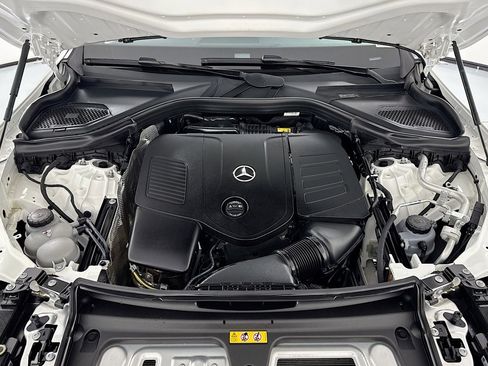 Used 2025 Mercedes-Benz GLC 300 GLC 300 image 10