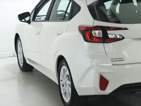 Certified 2025 Subaru Impreza 2.0i image 39