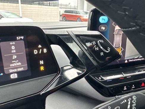 Certified 2024 Volkswagen ID.4 S image 28