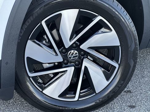New 2026 Volkswagen Atlas SEL image 10