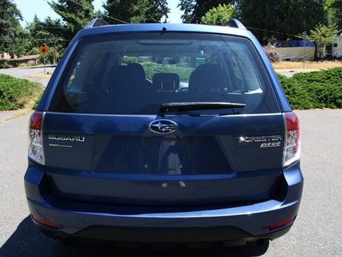 Used 2011 Subaru Forester 2.5X w/ Alloy Wheel Value Pkg AWD/4WD image 10