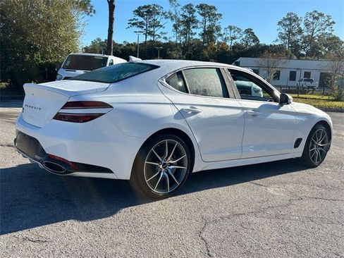 Used 2024 Genesis G70 2.5T image 6