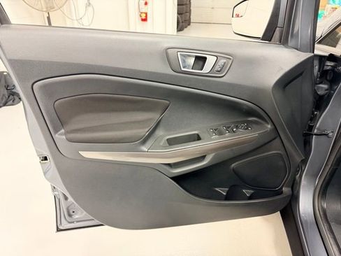 Used 2019 Ford EcoSport SE image 21