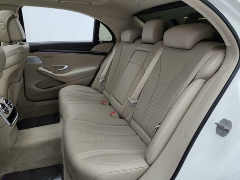 Used 2019 Mercedes-Benz S 560 Sedan image 15