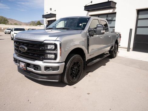 Used 2024 Ford F350 Lariat w/ Black Appearance Package AWD/4WD image 3