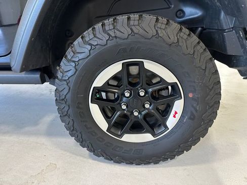 Used 2020 Jeep Wrangler Unlimited Rubicon image 14