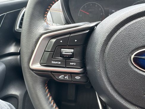 Used 2022 Subaru Crosstrek 2.0i Premium image 17