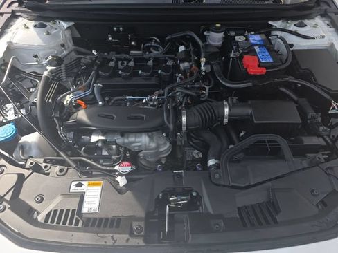 Used 2025 Honda Accord LX image 29
