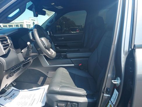 Used 2025 Toyota Tundra Limited w/ TRD Off-Road Package AWD/4WD image 13