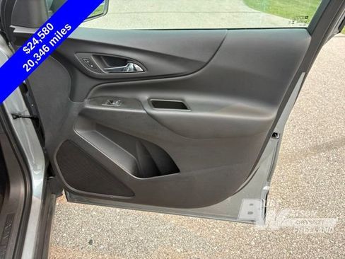 Used 2024 Chevrolet Equinox LT AWD/4WD image 28