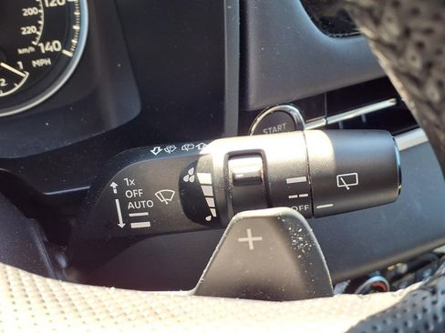 Used 2025 Mitsubishi Outlander SE FWD image 23