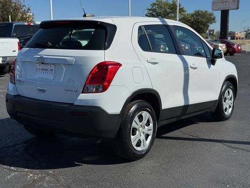 Used 2015 Chevrolet Trax LS w/ LPO, Cargo Package FWD image 5