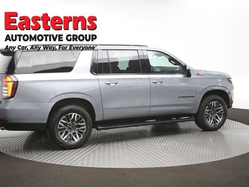 Used 2025 Chevrolet Suburban Z71 image 45