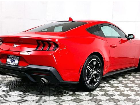 Used 2024 Ford Mustang Coupe image 12