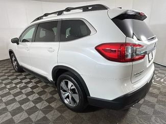 Used 2023 Subaru Ascent Premium w/ Convenience Package AWD/4WD video 5