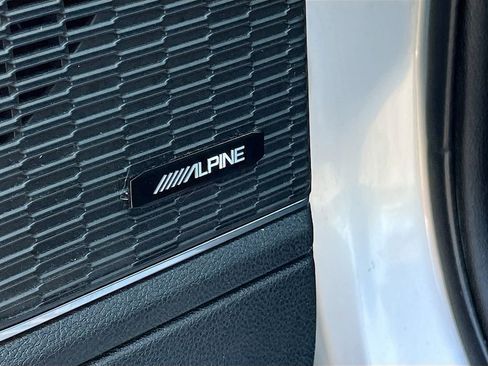 Certified 2025 Jeep Grand Cherokee Overland w/ Adv Protech Group III AWD/4WD image 19