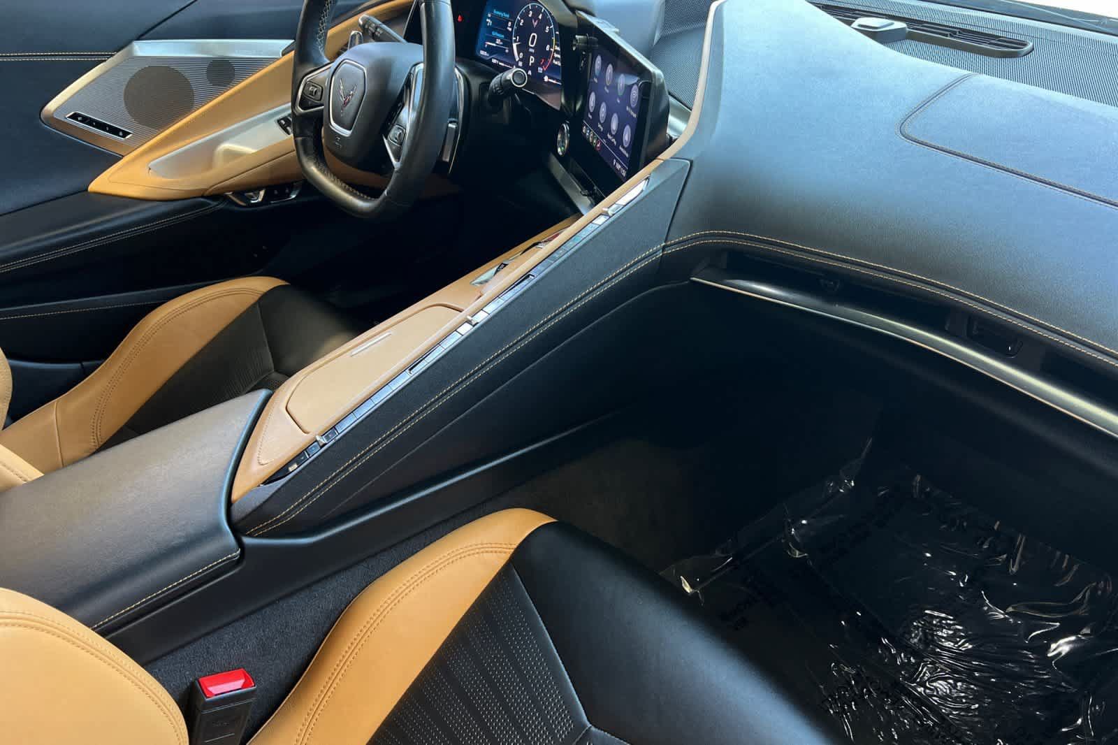Used 2020 Chevrolet Corvette Stingray Preferred Cpe w/ 2LT Preferred Equipment Group RWD image 14