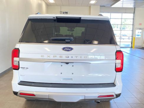 Used 2022 Ford Expedition XLT AWD/4WD image 6