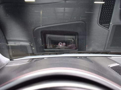 Used 2021 Porsche Cayenne Turbo image 30