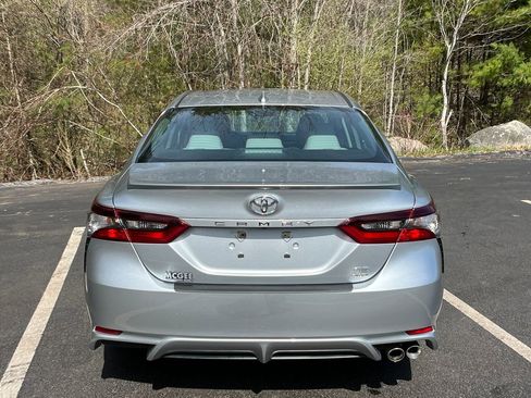 Used 2023 Toyota Camry SE AWD/4WD image 4