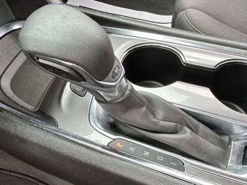 Used 2024 Chevrolet Malibu LT image 17