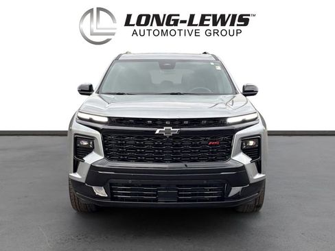 Used 2025 Chevrolet Traverse RS image 11