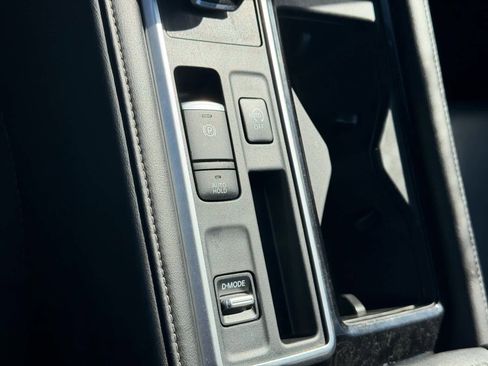 Certified 2024 Nissan Pathfinder SL image 12