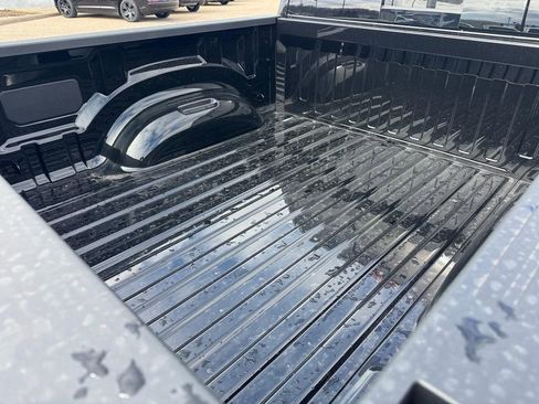 New 2026 RAM 1500 Express AWD/4WD image 5