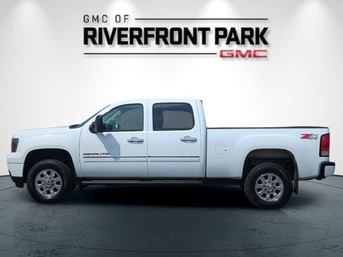 Used 2014 GMC Sierra 2500 Denali AWD/4WD image 6