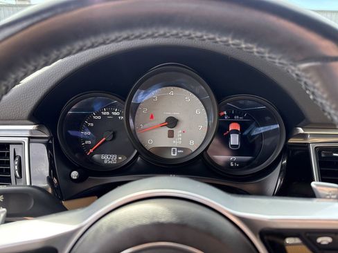 Used 2016 Porsche Macan S image 16