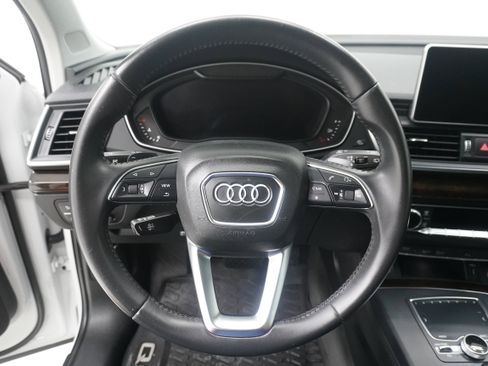 Used 2019 Audi Q5 2.0T Premium Plus w/ Premium Plus Package image 16