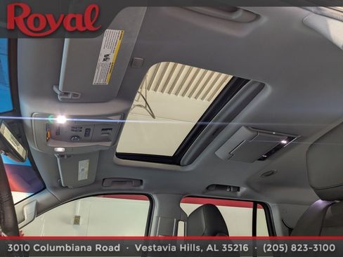 Used 2020 Cadillac Escalade Luxury RWD image 28