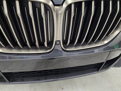 Used 2021 BMW X5 M50i w/ Premium Package image 9