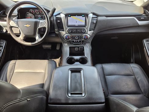 Used 2020 Chevrolet Suburban LT AWD/4WD image 13