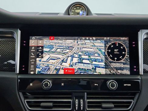 Used 2025 Porsche Macan GTS image 31