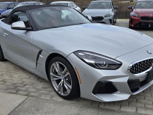 Used 2020 BMW Z4 sDrive30i w/ Premium Package image 2