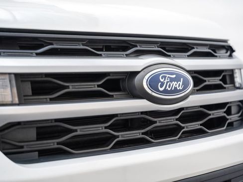 Used 2022 Ford Expedition XLT AWD/4WD image 14
