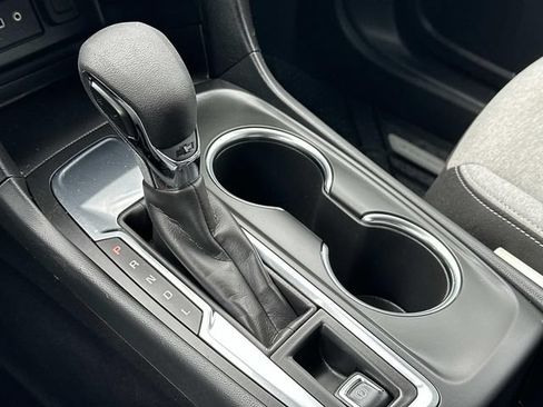 Used 2024 Chevrolet Equinox LS w/ LS Convenience Package FWD image 30