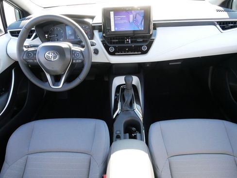 Certified 2025 Toyota Corolla SE image 10