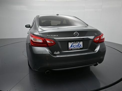 Used 2016 Nissan Altima 2.5 SL w/ 2.5 Technology w/LED Package FWD image 25