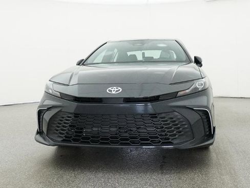 New 2026 Toyota Camry SE FWD image 4