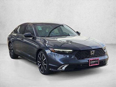 New 2025 Honda Accord Touring image 7