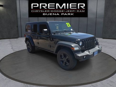 Used 2023 Jeep Wrangler Unlimited Sport AWD/4WD image 2